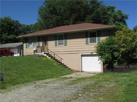 408 Christopher St