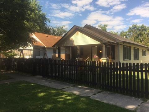 229 N Oak Ave