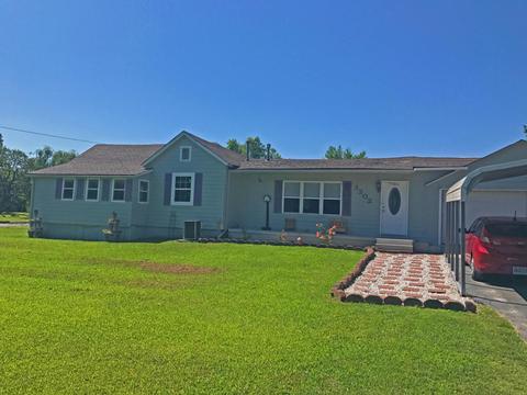 229 N Oak Ave