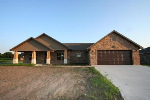 711 Elliot Dr
