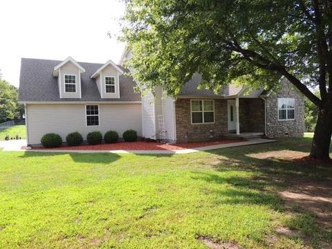 711 Elliot Dr