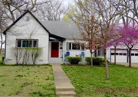 1107 E Highland Ave