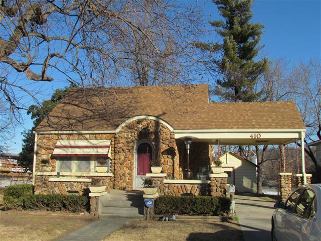 616 Wolf Den Rd