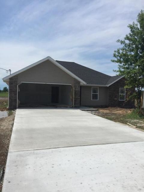 312 Geyer Rd