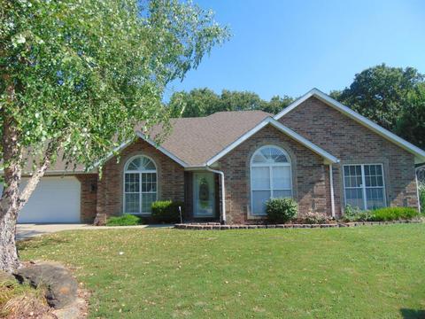 1816 Meadows Dr