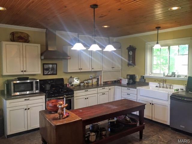 For Sale: 2161 Hog Trough Rd Owensville, MO 65066