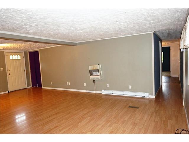 For Sale: 11965 County Road 8050 Rolla, MO 65401