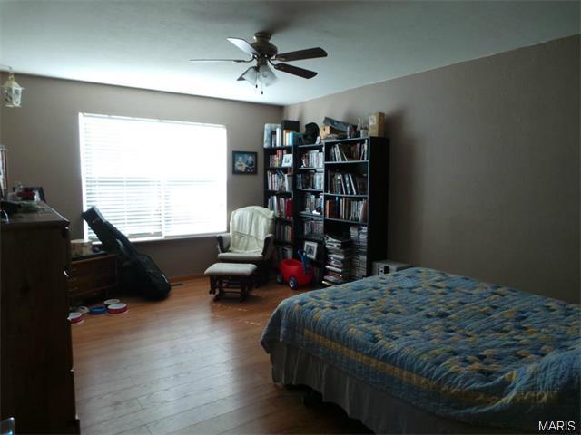 For Sale: 2316 Cranberry Lebanon, MO 65536