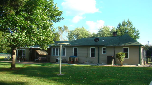 209 Campbell St