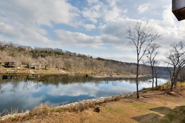 1001 Golf Dr #9