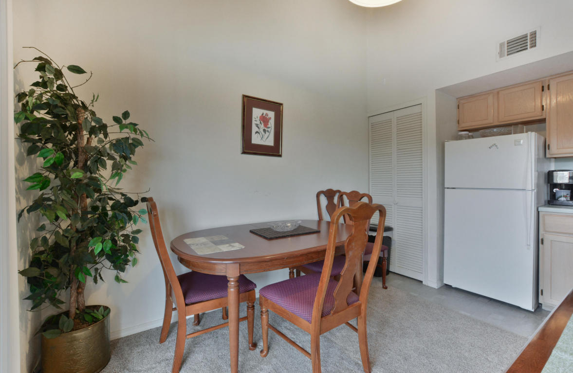 1001 Golf Dr #9