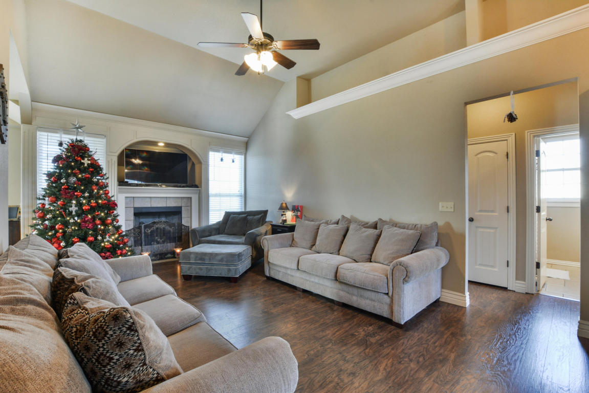 708 Santa Fe Dr