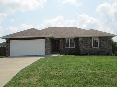 318 Navajo Cir