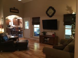 2090 Highway 32