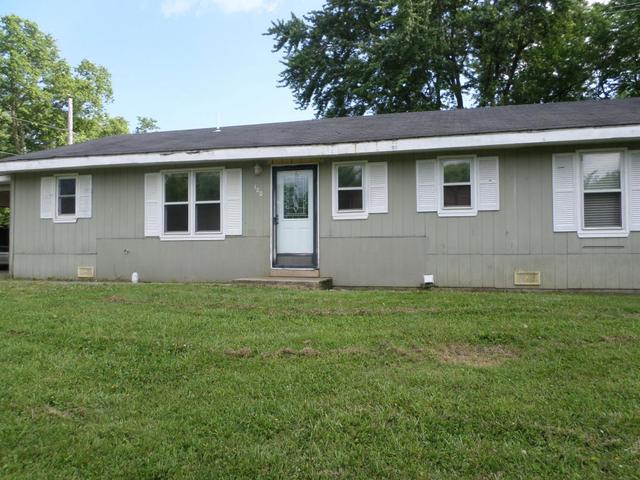 210 N Main St
