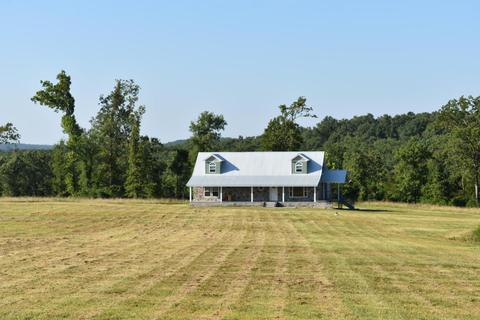 567 Huntington Dr