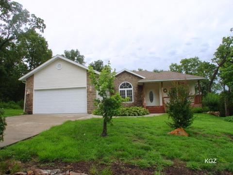 567 Huntington Dr