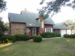 9 Pine Ln