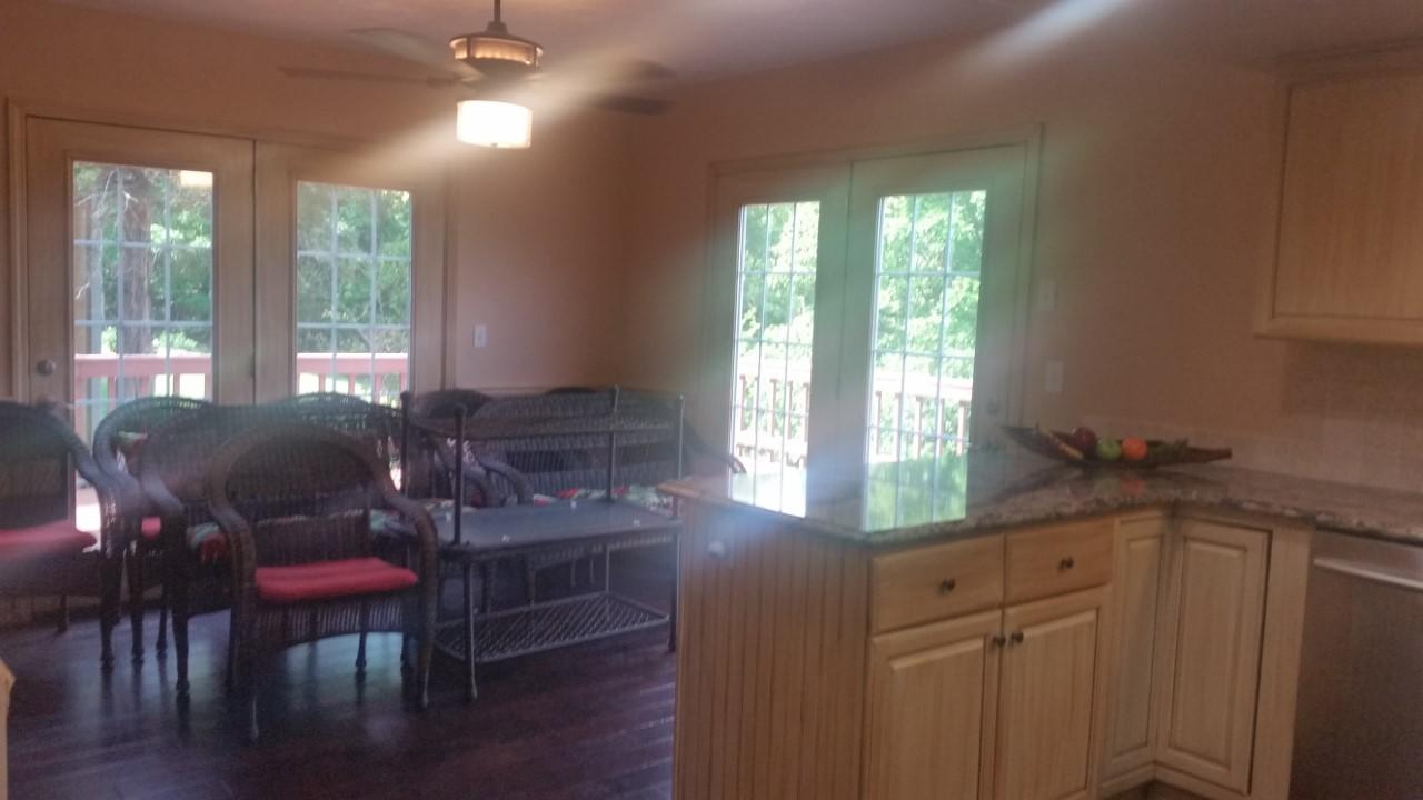 9 Pine Ln