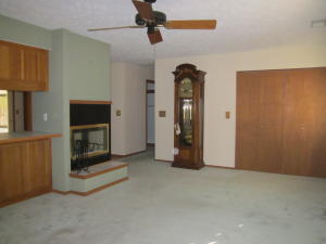 27 Edgemont Dr