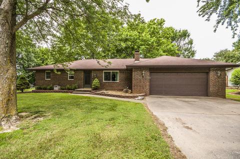 829 Rosemary Ave