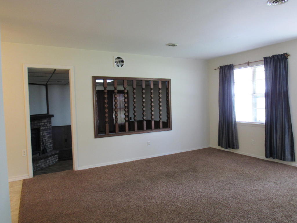 1715 Vinyard Rd