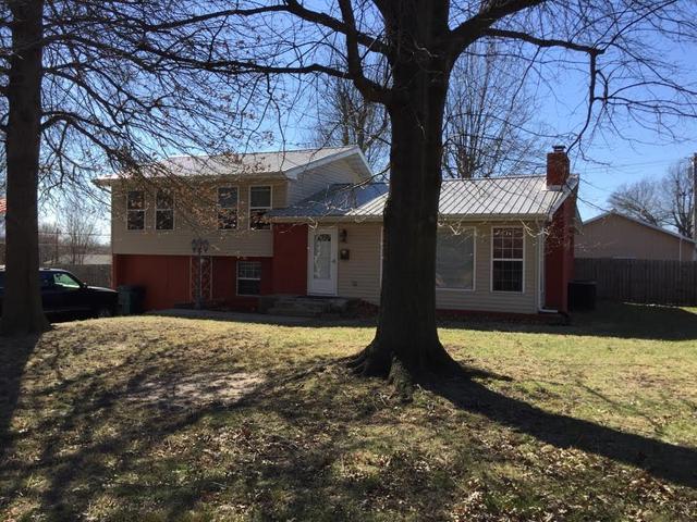 7904 Lawrence 2150