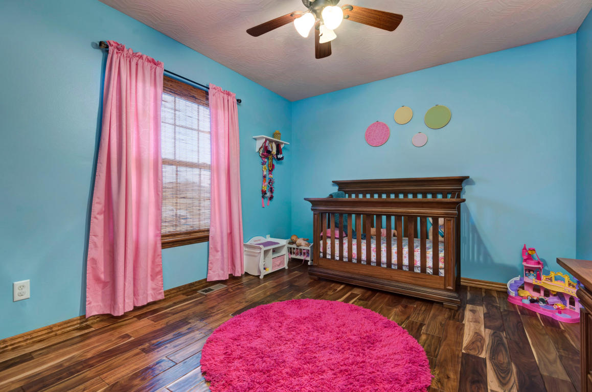 641 N Maplewood Hills Rd