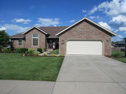 715 N Hawthorn Ct