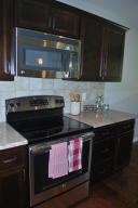 For Sale: 1103 N Gretchen St Nixa, MO 65714