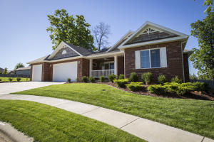 For Sale: 1206 N Bay Meadow Ct Nixa, MO 65714