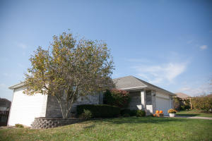 414 W Chestnut Rd