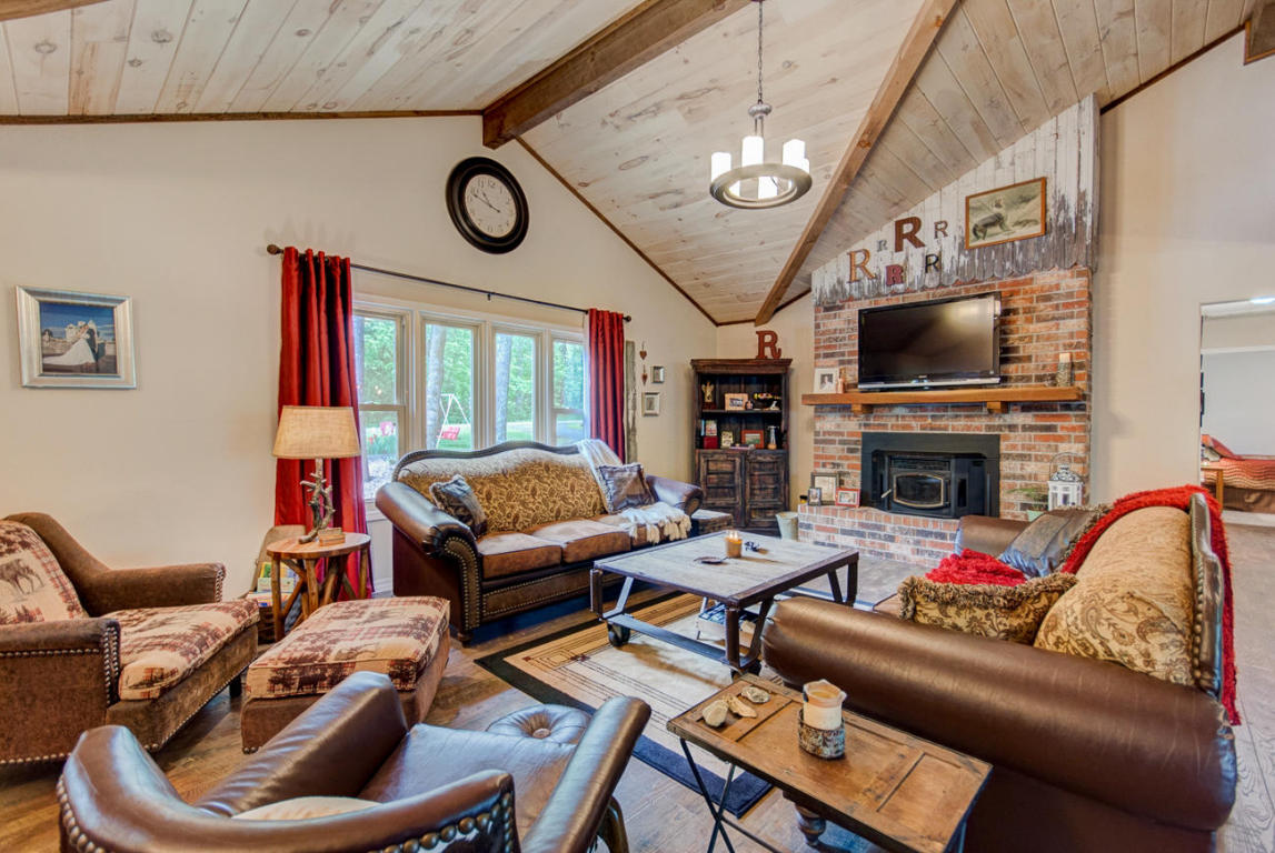 132 Dry Creek Ln