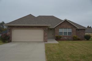102 Grand Prairie Dr