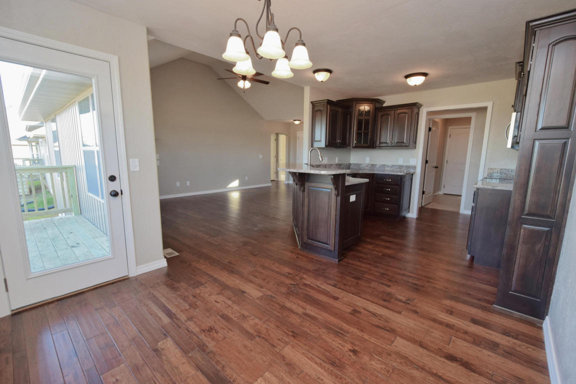 5689 W Alexa Ln