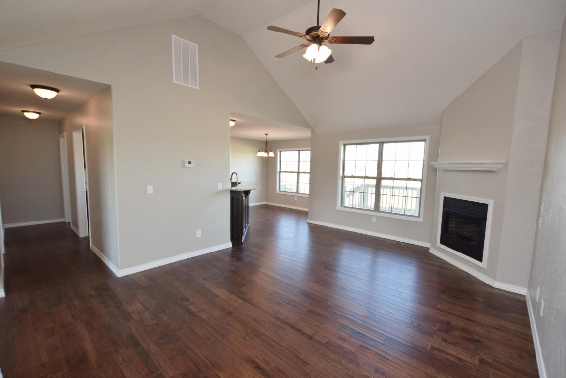 5689 W Alexa Ln