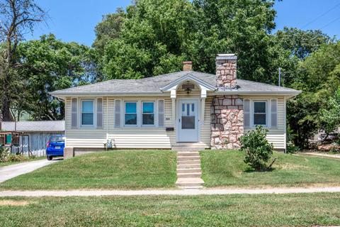 2059 N Jefferson Ave