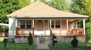 2128 N Taylor Ave