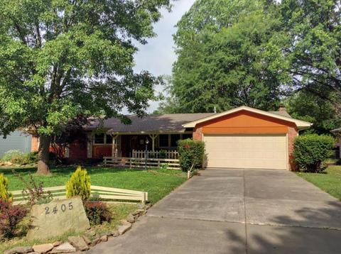 2405 S Rogers Ave