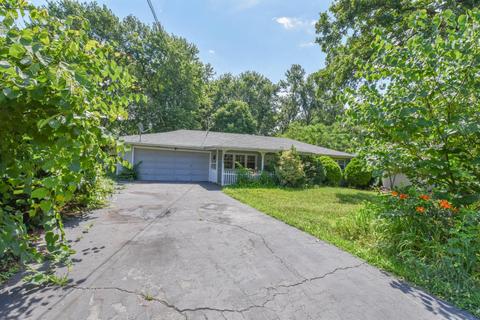 910 S Old Orchard Ave