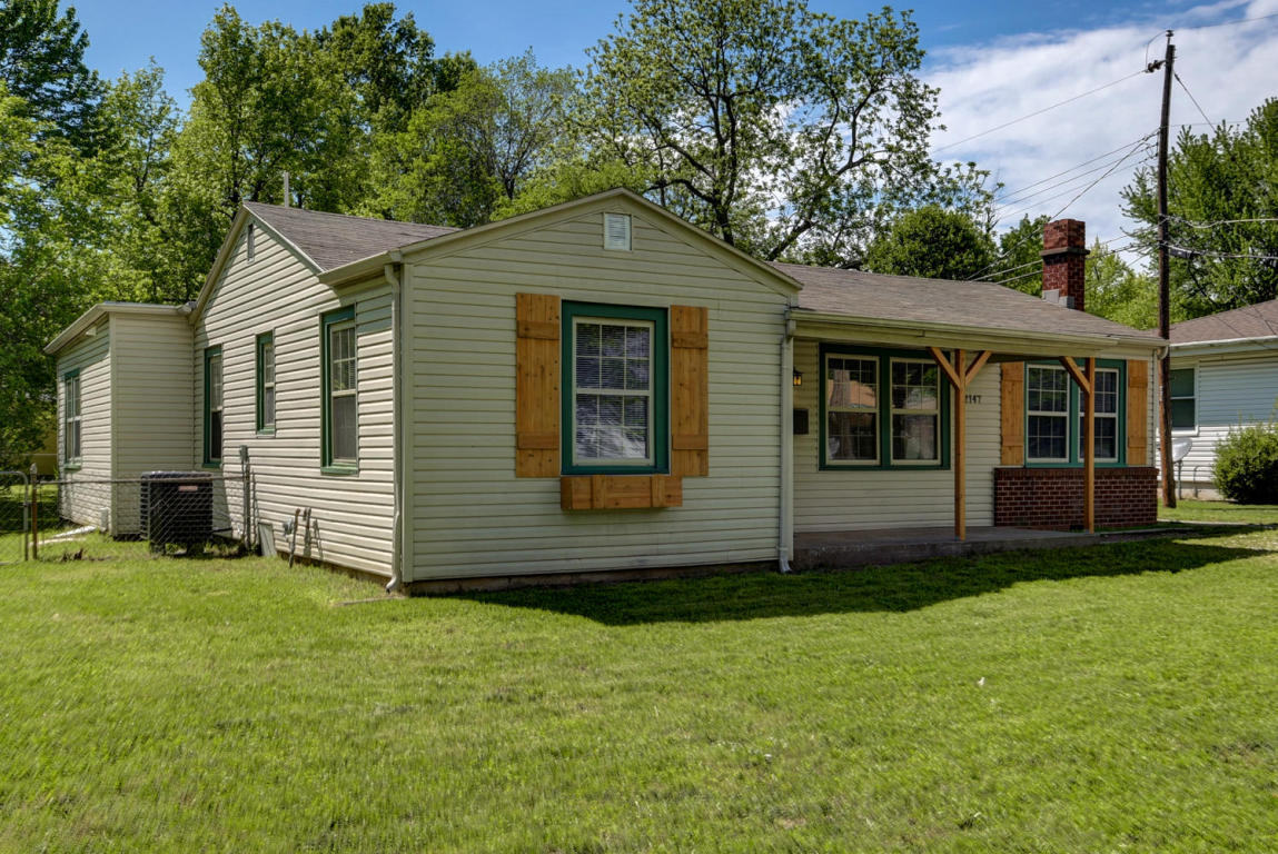 1912 S Ferguson Ave