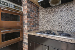 3824 E Farm Road 156
