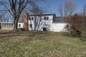 3824 E Farm Road 156