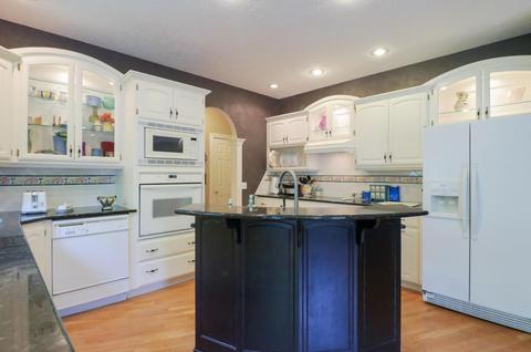 5364 S Twelve Oaks Rd