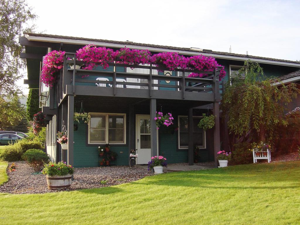 809 Polaris Way