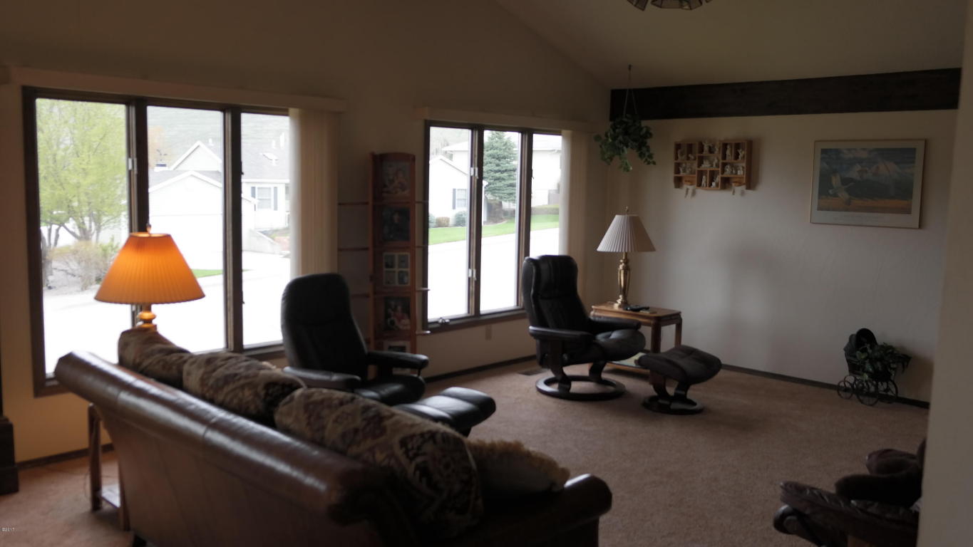 809 Polaris Way