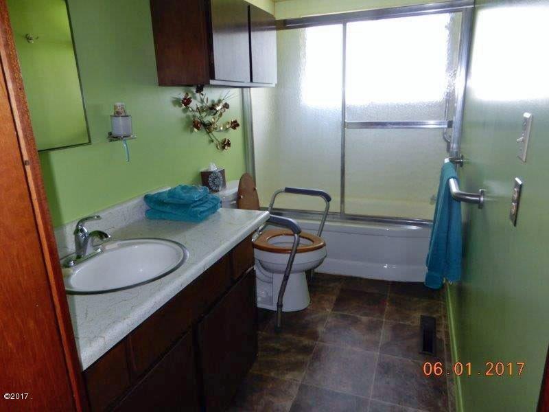 395 Manning Rd