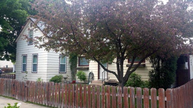 1443 6th Ave W