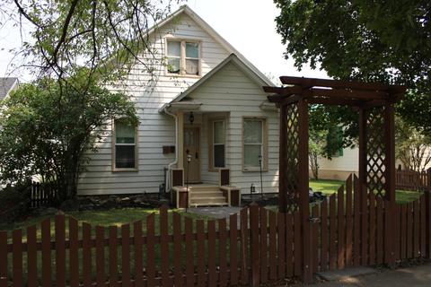 1443 6th Ave W
