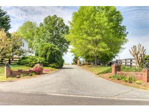 414 Burton Rd, Advance NC 27006